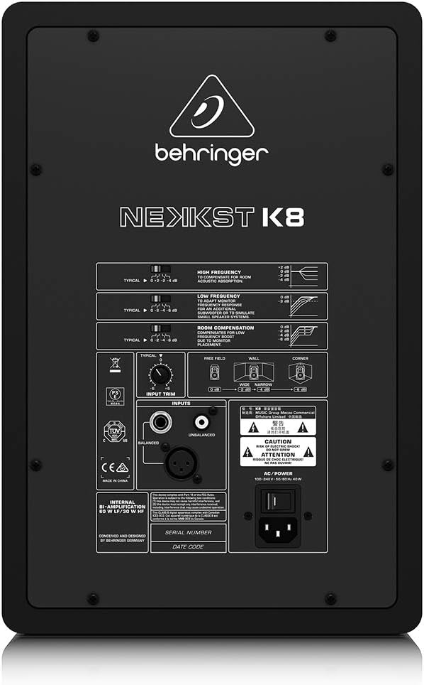 Par de monitores de estudio Behringer K8 de 8 pulgadas autoamplificados