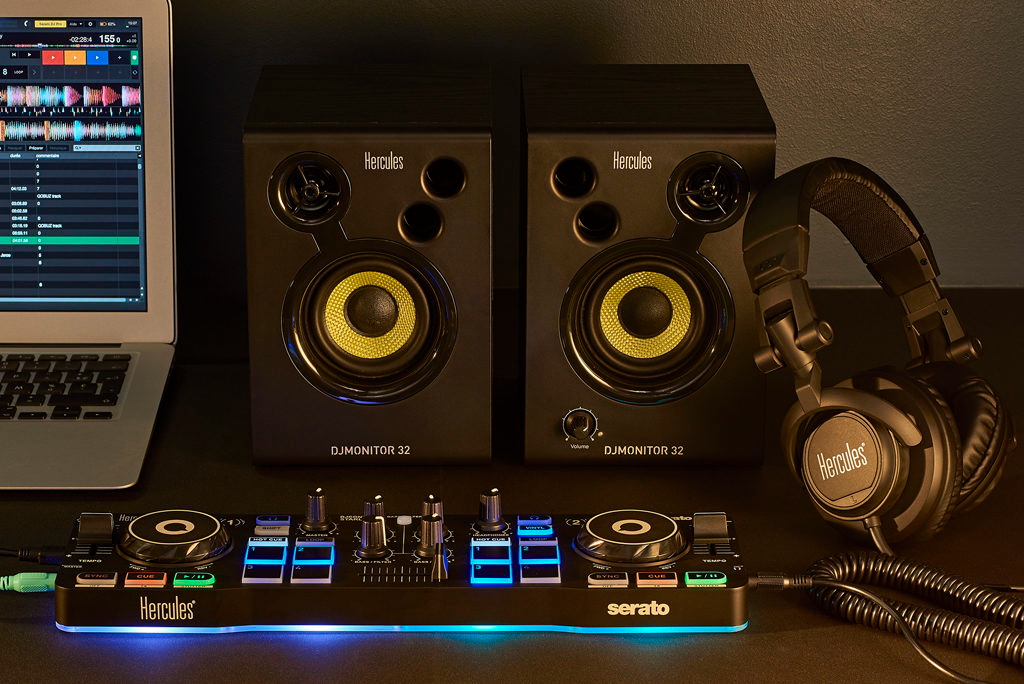 Kit Hercules DJ Starter con controlador, monitores activos y audífonos DJ