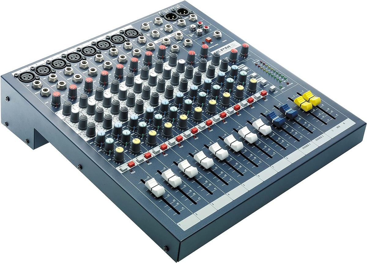 Consola análoga Soundcraft EPM8 de 8 canales