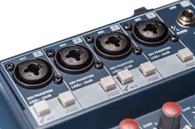 Consola análoga Soundcraft Notepad-12FX de 12 canales con USB