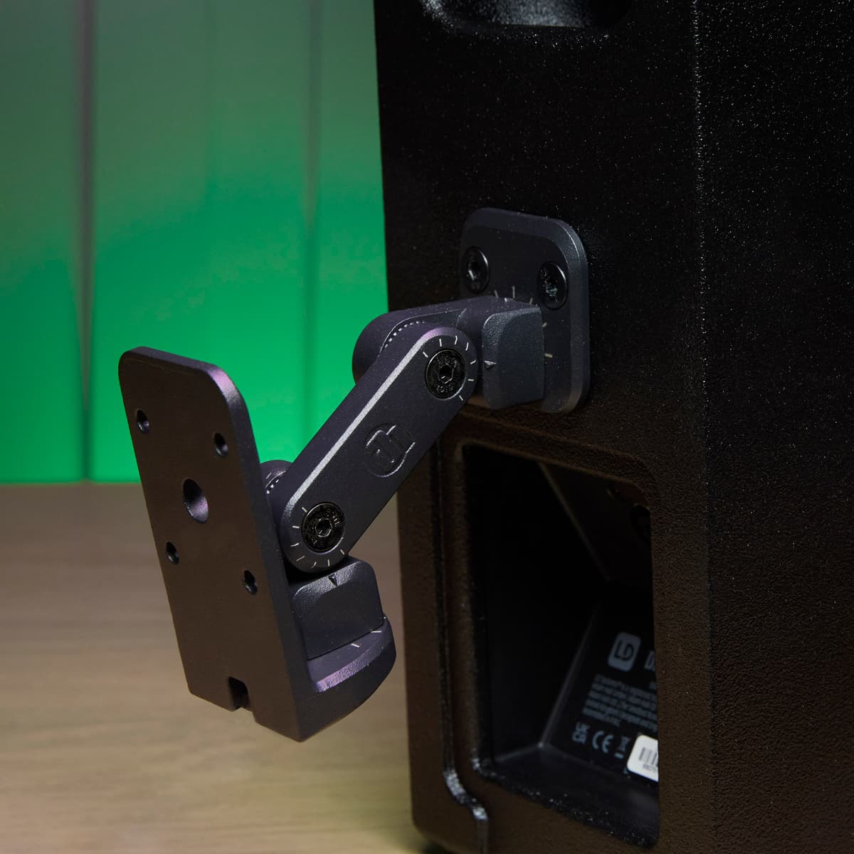 LD Systems SAT WMB 10 B Soporte de pared para bafles hasta 10 kg negro